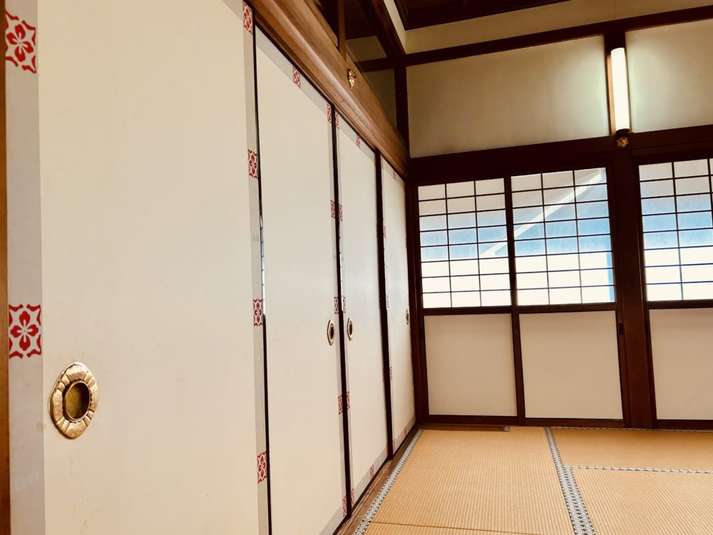 東大寺 本坊の襖の画像