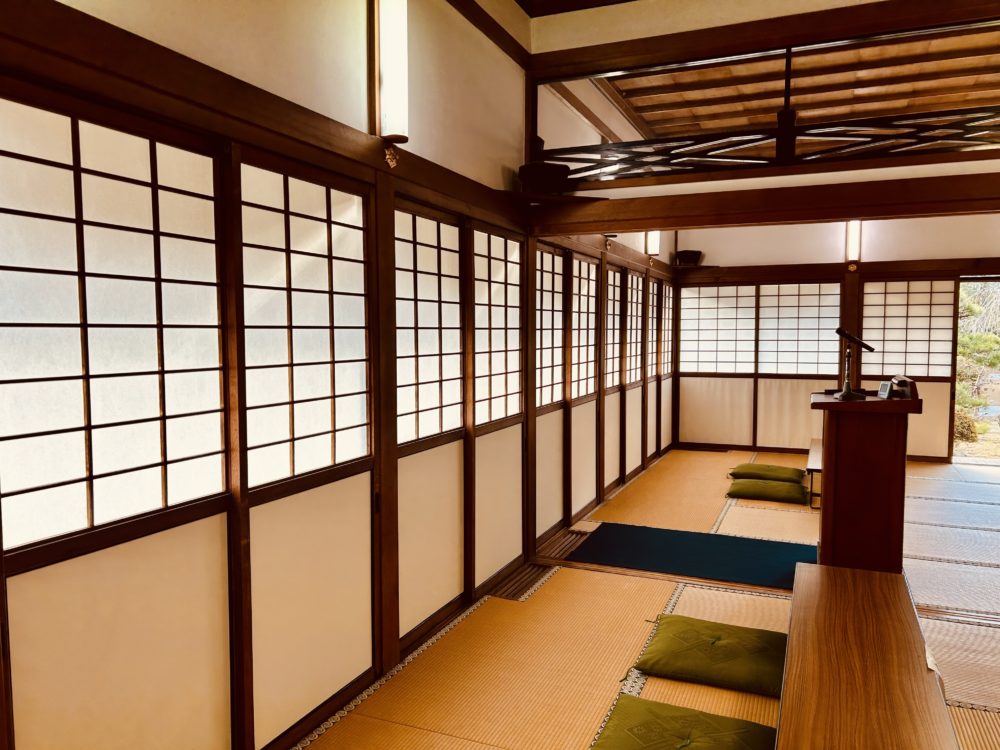 東大寺 本坊の障子の画像