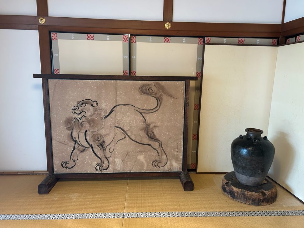 東大寺 本坊の衝立の画像